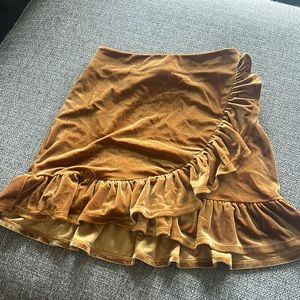 Tight Velvet Ruffle Gold Skirt